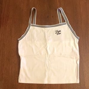 FRESH VIBES Crop Top